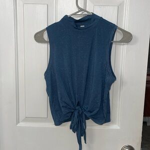 Lululemon high neck tank top